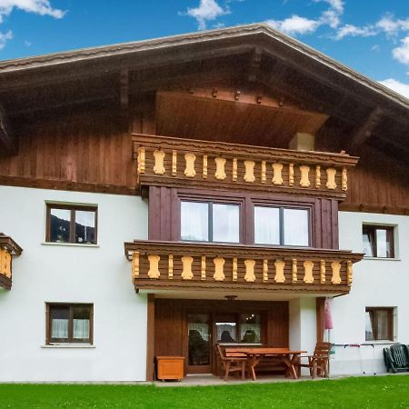 Apartment On The Mountainside In ジルバータール エクステリア 写真